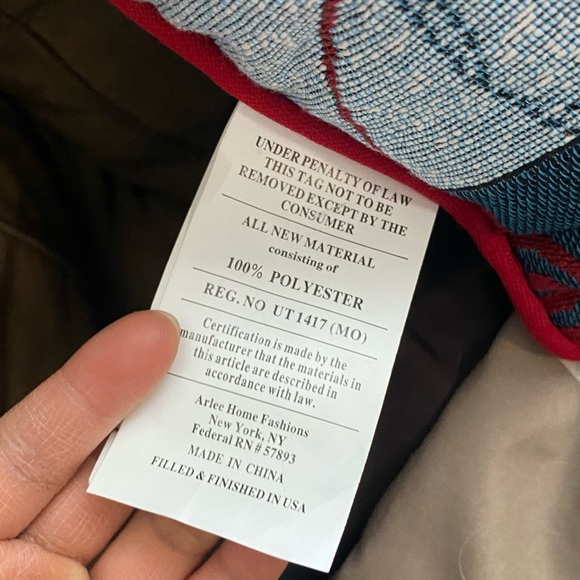 NWOT Arlee Home Fashions CHRISTMAS CAT - RED Pillow Decoration - Picture 4 of 6